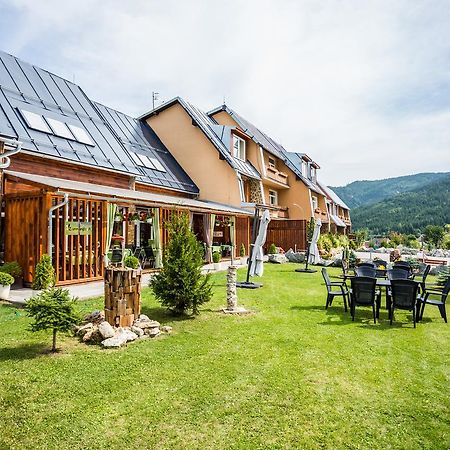 Hotel Zerrenpach Cserpatak Kültér fotó