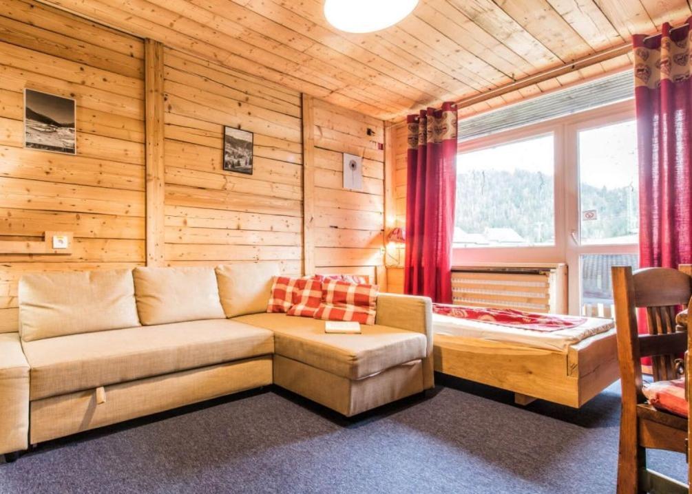 Hotel Zerrenpach Cserpatak Kültér fotó
