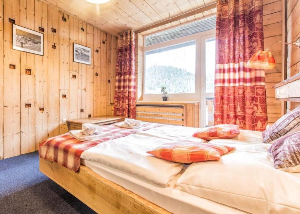 Hotel Zerrenpach Cserpatak Kültér fotó