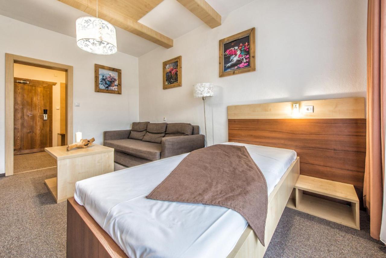 Hotel Zerrenpach Cserpatak Kültér fotó