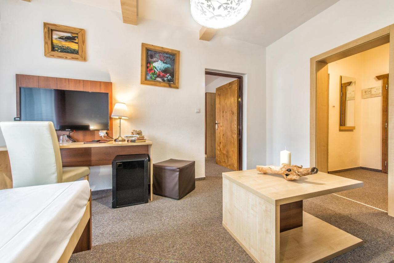 Hotel Zerrenpach Cserpatak Kültér fotó