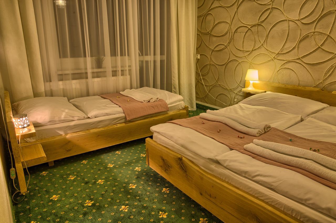 Hotel Zerrenpach Cserpatak Kültér fotó
