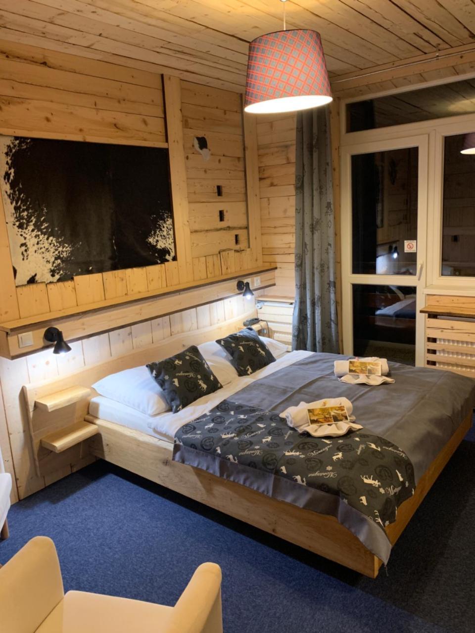 Hotel Zerrenpach Cserpatak Kültér fotó